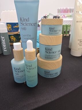 KIND Sience Hydration Cream & Skincare Set - Light Blue